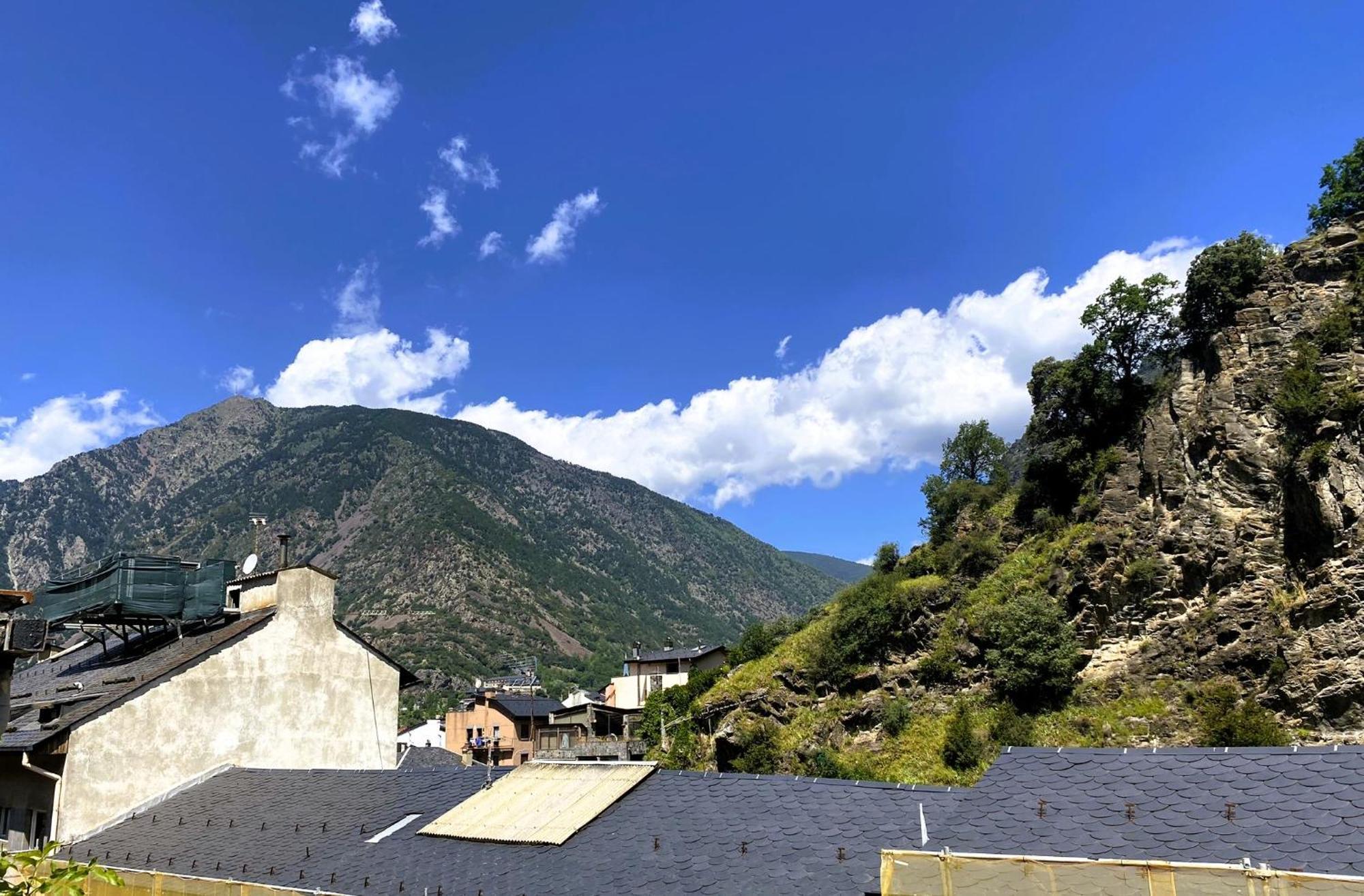 Alberg Els Andes Andorra la Vella Exterior photo